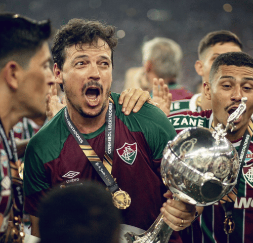 Fluminense faz história e 